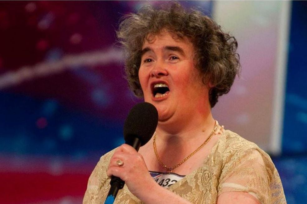 Ko se sjeća Susan Boyle? Sinoć se pojavila na crvenom tepihu i izgledom sve ostavila bez teksta! - featured image Ko se sjeća Susan Boyle? Sinoć se pojavila na crvenom tepihu i izgledom sve ostavila bez teksta! - featured image