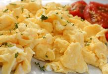 U jaja za doručak uvek dodajte i ovu namirnicu: Topi salo a probava radi kao sat U jaja za doručak uvek dodajte i ovu namirnicu: Topi salo a probava radi kao sat - featured image