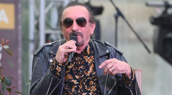 Zbog ove pjesme je Željko Bebek napustio Bijelo Dugme: Nije htio da je pjeva Zbog ove pjesme je Željko Bebek napustio Bijelo Dugme: Nije htio da je pjeva - featured image