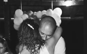 Iznenada nas je napustio srpski muzičar: Oglasila se pjevačica utučena od bola Iznenada nas je napustio srpski muzičar: Oglasila se pjevačica utučena od bola - featured image