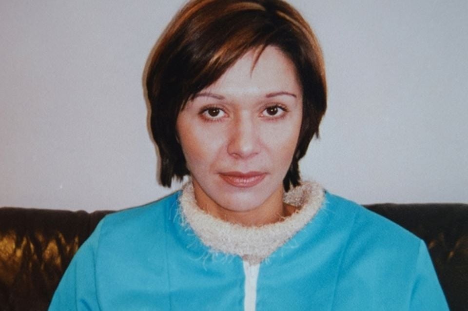 Moji roditelji su sve dali mom bratu, a meni su ostavili samo sanduk: Kad sam ga otvorila, šok - featured image Moji roditelji su sve dali mom bratu, a meni su ostavili samo sanduk: Kad sam ga otvorila, šok - featured image