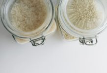 Zašto je pozitivno razmišljanje ključno za zdravlje našeg organizma? Evo kako je čuveni naučnik dokazao uz pomoć 2 tegle pirinča Zašto je pozitivno razmišljanje ključno za zdravlje našeg organizma? Evo kako je čuveni naučnik dokazao uz pomoć 2 tegle pirinča - featured image