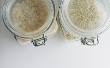 Zašto je pozitivno razmišljanje ključno za zdravlje našeg organizma? Evo kako je čuveni naučnik dokazao uz pomoć 2 tegle pirinča Zašto je pozitivno razmišljanje ključno za zdravlje našeg organizma? Evo kako je čuveni naučnik dokazao uz pomoć 2 tegle pirinča - featured image