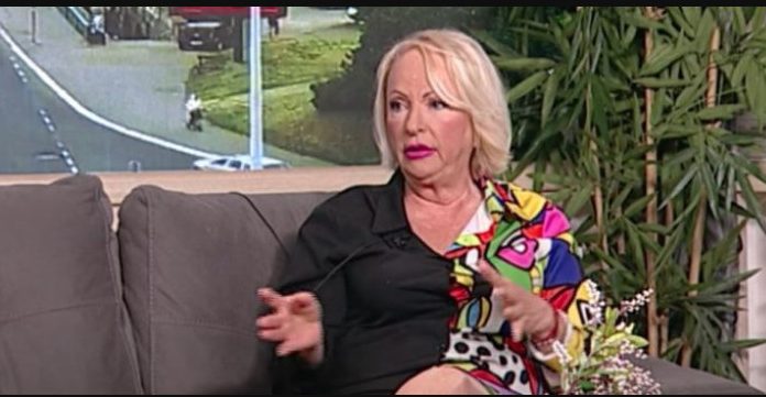 Greška koju mnogi prave kada peru voće i tako unose otrove u organizam, samo ovako ćete ukloniti pesticide: TVRDI nutricionistkinja Milka Raičević Greška koju mnogi prave kada peru voće i tako unose otrove u organizam, samo ovako ćete ukloniti pesticide: TVRDI nutricionistkinja Milka Raičević - featured image