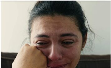 Muž je mene i decu izbacio iz kuće zbog trudne ljubavnice: Ono što ga je snašlo godinu dana kasnije pamtiće dok je živ Muž je mene i decu izbacio iz kuće zbog trudne ljubavnice: Ono što ga je snašlo godinu dana kasnije pamtiće dok je živ - featured image