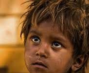 Suze na pločniku: Priča o dječaku koji je tražio hljeb, a pronašao sudbinu Suze na pločniku: Priča o dječaku koji je tražio hljeb, a pronašao sudbinu - featured image