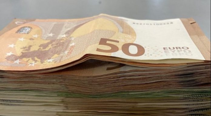 Imate 20 godina radnog staža i bili ste prijavljeni na minimalac? Pogledajte koliku penziju možete da očekujete Imate 20 godina radnog staža i bili ste prijavljeni na minimalac? Pogledajte koliku penziju možete da očekujete - featured image