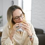 Zimi jedete bez kontrole? Svi prave ovu grešku, a ona potpuno menja osećaj gladi Zimi jedete bez kontrole? Svi prave ovu grešku, a ona potpuno menja osećaj gladi - featured image