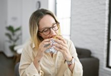 Zimi jedete bez kontrole? Svi prave ovu grešku, a ona potpuno menja osećaj gladi Zimi jedete bez kontrole? Svi prave ovu grešku, a ona potpuno menja osećaj gladi - featured image