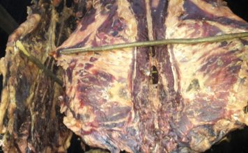 Kupio pokvareno suho meso: Kada vidite kakvo je unutra, zgrozit ćete se Kupio pokvareno suho meso: Kada vidite kakvo je unutra, zgrozit ćete se - featured image