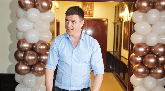 “Stavio bih zid između Srba i Hrvata, ni na pijaci da se ne sretnemo”: Izjava srpskog glumca napravila buru u regionu “Stavio bih zid između Srba i Hrvata, ni na pijaci da se ne sretnemo”: Izjava srpskog glumca napravila buru u regionu - featured image