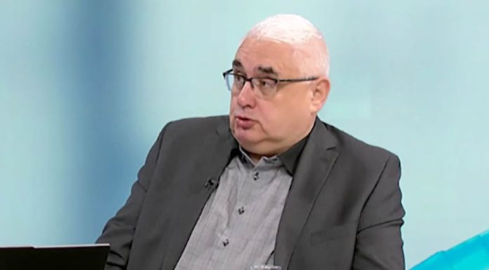 Prvi pacijent iz Srbije u Rusiji: Prima vakcinu protiv raka, dr Jakovljević otkriva ko može da je dobije Prvi pacijent iz Srbije u Rusiji: Prima vakcinu protiv raka, dr Jakovljević otkriva ko može da je dobije - featured image