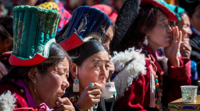 Šta ide u “supu besmrtnosti“ stogodišnjaka sa Tibeta? Telo im je posuda koju greju hranom i dobrim mislima Šta ide u “supu besmrtnosti“ stogodišnjaka sa Tibeta? Telo im je posuda koju greju hranom i dobrim mislima - featured image