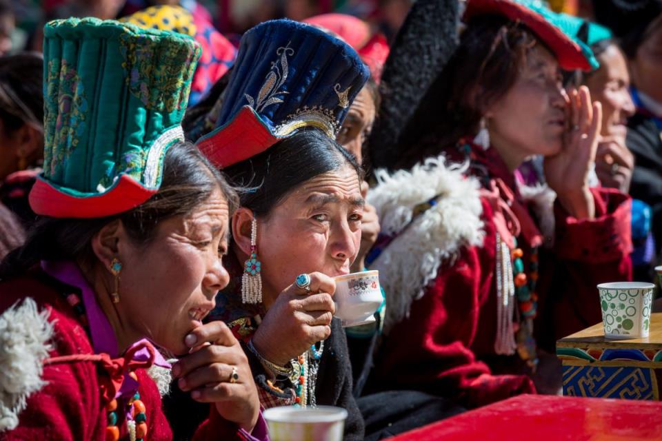 Šta ide u “supu besmrtnosti“ stogodišnjaka sa Tibeta? Telo im je posuda koju greju hranom i dobrim mislima - featured image Šta ide u “supu besmrtnosti“ stogodišnjaka sa Tibeta? Telo im je posuda koju greju hranom i dobrim mislima - featured image