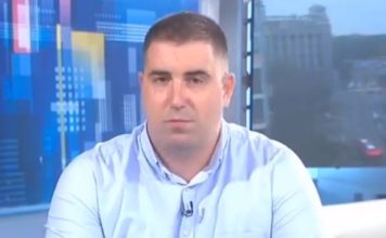 Beogradskog beskućnika prepoznala drugarica iz razreda: Bio najbolji đak, pa završio sa 2 kese na ulici, u duševnoj bolnici se desilo ono o čemu je sanjao Beogradskog beskućnika prepoznala drugarica iz razreda: Bio najbolji đak, pa završio sa 2 kese na ulici, u duševnoj bolnici se desilo ono o čemu je sanjao - featured image