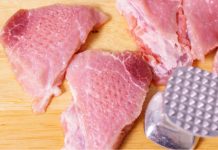 Sve vreme pogrešno pržite meso, nemojte više ovo raditi! Stari trik iskusnih kuvarica će vas raspametiti, potrebno je da uradite samo jednu stvar Sve vreme pogrešno pržite meso, nemojte više ovo raditi! Stari trik iskusnih kuvarica će vas raspametiti, potrebno je da uradite samo jednu stvar - featured image