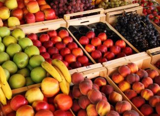 Ako jedete na ovo voće, zaboravite: Krcato je sećerom, ima više kalorija od čokolade Ako jedete na ovo voće, zaboravite: Krcato je sećerom, ima više kalorija od čokolade - featured image