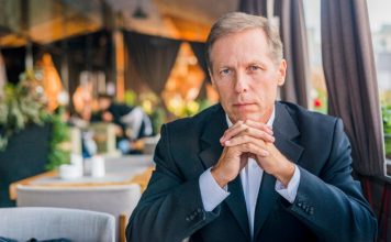 Dijete koje niko nije razumio i žena koja je odbila da ode: Priča o boli, moći i viđenju Dijete koje niko nije razumio i žena koja je odbila da ode: Priča o boli, moći i viđenju - featured image