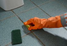 OČISTITE FUGE I PLOČICE PRIRODNOM METODOM: Iskusne domaćice otkrile trik, KAKO OVO RANIJE NISMO ZNALI? OČISTITE FUGE I PLOČICE PRIRODNOM METODOM: Iskusne domaćice otkrile trik, KAKO OVO RANIJE NISMO ZNALI? - featured image