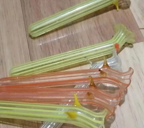 Pronašla sam neobičan predmet u bakinim kuhinjskim ormarićima i otkrila zaboravljenu priču o eleganciji - featured image Pronašla sam neobičan predmet u bakinim kuhinjskim ormarićima i otkrila zaboravljenu priču o eleganciji - featured image