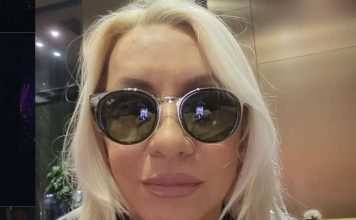 Zbog naše pevačice milijarder se odrekao porodice: On je čekao 15 godina, a nju su viđali pijanu kako spava na groblju Zbog naše pevačice milijarder se odrekao porodice: On je čekao 15 godina, a nju su viđali pijanu kako spava na groblju - featured image