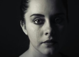 Istina koja ne blijedi s vremenom: Priča o napuštanju, dostojanstvu i kasnom suočavanju sa sobom Istina koja ne blijedi s vremenom: Priča o napuštanju, dostojanstvu i kasnom suočavanju sa sobom - featured image