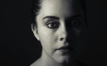 Istina koja ne blijedi s vremenom: Priča o napuštanju, dostojanstvu i kasnom suočavanju sa sobom Istina koja ne blijedi s vremenom: Priča o napuštanju, dostojanstvu i kasnom suočavanju sa sobom - featured image