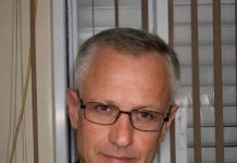 Moj muž je na svakoj proslavi ili okupljanju, kako bi održao razgovor, pričao ponižavajuće priče iz mog života, a ja sam šutjela i gorjela od stida: ali jednog dana nisam više izdržala i postavila sam ga na mjesto pred svim gostima.