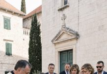 Bogata žena otjerala je gladnog starca sa stola nakon sprovoda, nazvavši ga prosjakom, ali svećenik je pred svima otvorio zapečaćeno pismo pokojnika i natjerao je da prvi put vidi koga je ponizila