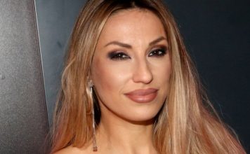 Rada Manojlović dio afere, isplivao snimak iz kreveta sa ovim oženjenim muškarcem: Kolega sa estrade, uzaaš