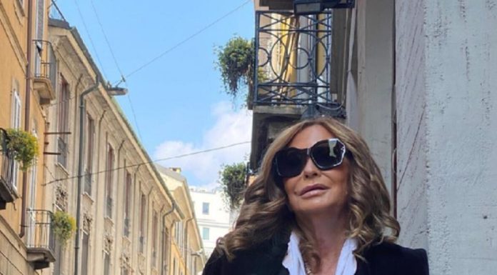 Šta žena starija od 60 godina treba da ima u svom ormaru da ne bi izgledala staromodno: Osnovno modno pravilo Šta žena starija od 60 godina treba da ima u svom ormaru da ne bi izgledala staromodno: Osnovno modno pravilo - featured image