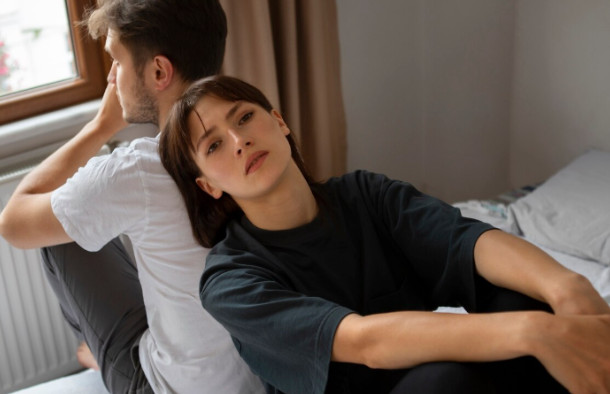Stranac u mom domu: Kako je jedna komšijska primjedba razotkrila tihu invaziju mog privatnog života - featured image Stranac u mom domu: Kako je jedna komšijska primjedba razotkrila tihu invaziju mog privatnog života - featured image
