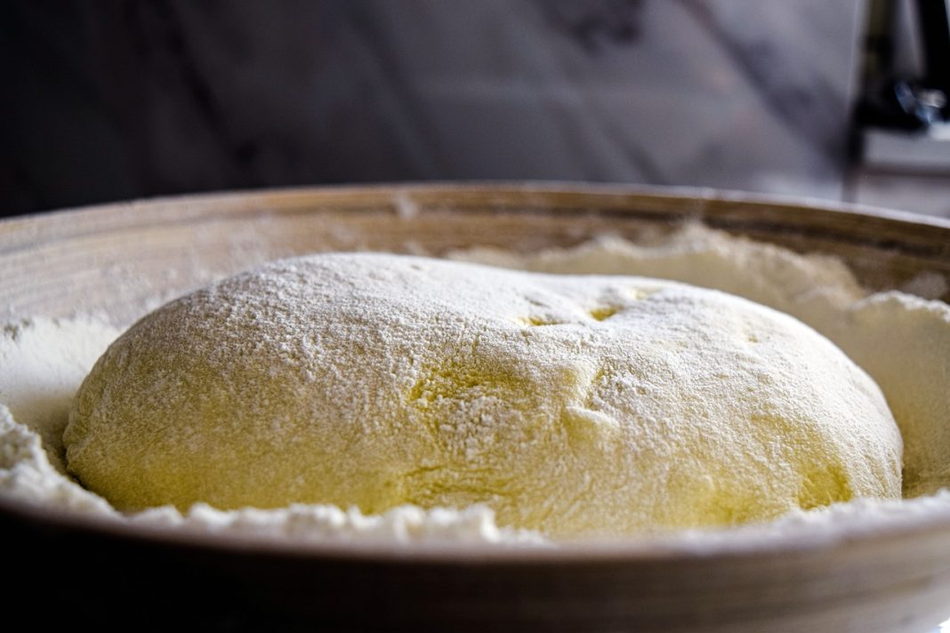 Dodajte samo ovaj sastojak i svako će testo rasti kao ludo, biće meko i vazdušasto kao oblak, a imaće i odličan „šmek“ - featured image
