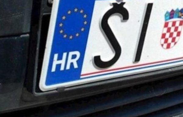 E, sad smo sve vidjeli! Internet je u šoku zbog registracije koju ima tip iz Šibenika E, sad smo sve vidjeli! Internet je u šoku zbog registracije koju ima tip iz Šibenika - featured image