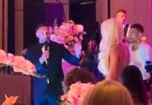 Karleuša poljubila bivšeg supruga pred svima: Haos u hotelu, gosti vrište (VIDEO) Karleuša poljubila bivšeg supruga pred svima: Haos u hotelu, gosti vrište (VIDEO) - featured image