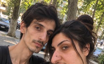Godinama su se ljudi rugali mom nosu, a nakon operacije moj je muž uklonio sva ogledala iz naše kuće — ali kada je netko pokucao na vrata, otkrila sam tko je zapravo svih tih godina učinio da se toliko sramim svog izgleda… Godinama su se ljudi rugali mom nosu, a nakon operacije moj je muž uklonio sva ogledala iz naše kuće — ali kada je netko pokucao na vrata, otkrila sam tko je zapravo svih tih godina učinio da se toliko sramim svog izgleda… - featured image