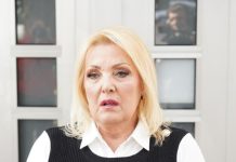 Snežana Đurišić rešila da odustane od svega: Saopštila javnosti tužnu odluku! Snežana Đurišić rešila da odustane od svega: Saopštila javnosti tužnu odluku! - featured image