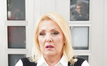Snežana Đurišić rešila da odustane od svega: Saopštila javnosti tužnu odluku! Snežana Đurišić rešila da odustane od svega: Saopštila javnosti tužnu odluku! - featured image