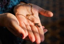 6 ličnih predmeta koje nikako ne smete poklanjati nikome, pa ni rođenoj deci 6 ličnih predmeta koje nikako ne smete poklanjati nikome, pa ni rođenoj deci - featured image