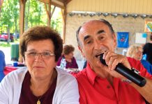 Pred 100 gostiju moj muž je uzeo mikrofon i objavio: „Moja majka više neće živjeti u staračkom domu, a moja žena mora VEČERAS napustiti našu spavaću sobu!“ Ono što sam uradila nekoliko minuta kasnije šokiralo je cijelu salu… 😨😭‼️ Pred 100 gostiju moj muž je uzeo mikrofon i objavio: „Moja majka više neće živjeti u staračkom domu, a moja žena mora VEČERAS napustiti našu spavaću sobu!“ Ono što sam uradila nekoliko minuta kasnije šokiralo je cijelu salu… 😨😭‼️ - featured image
