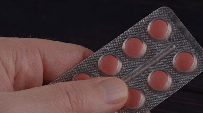 Ako pijete lijekove za srce ili pritisak, ovu voćku nikako ne smijete jesti – terapija može postati otrov Ako pijete lijekove za srce ili pritisak, ovu voćku nikako ne smijete jesti – terapija može postati otrov - featured image